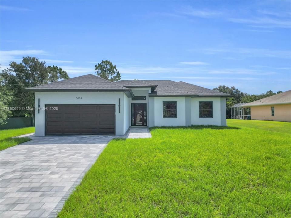 504 HENRY AVE, Lehigh Acres, Florida 33972, Estados Unidos