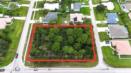 1711 SW Del Rio Blvd, Port St Lucie, Florida 34953