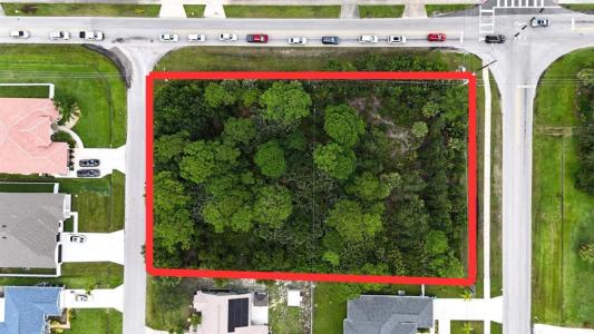 1711 SW Del Rio Blvd, Port St Lucie, Florida 34953