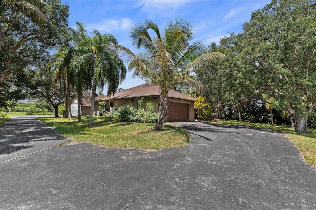 16900 SW 59th Ct, Southwest Ranches, Florida 33331