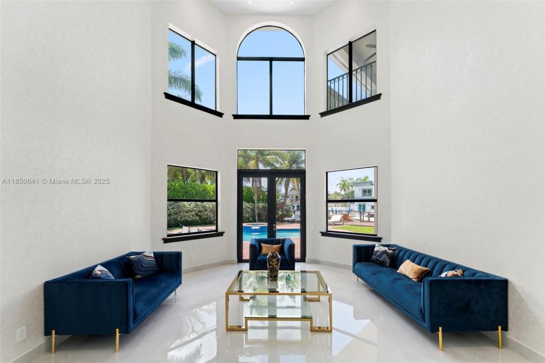 1031 Harbor Ct, Hollywood, Florida 33019