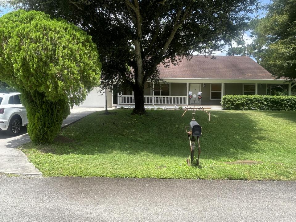 8526 SW Westwood Lane, Stuart, Florida 34997