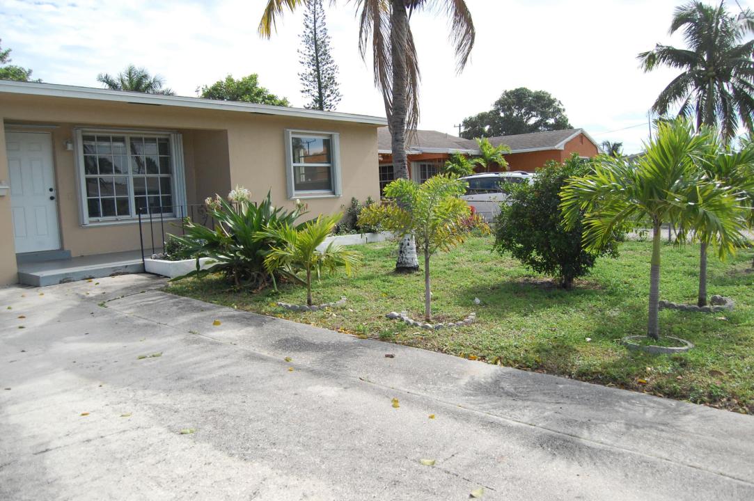 628 S D Street, Lake Worth Beach, Florida 33460