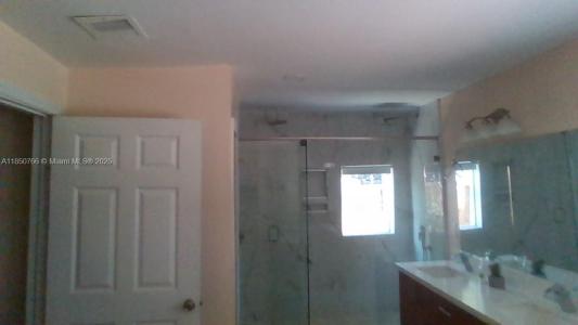 610 Carolina Ave B, Fort Lauderdale, Florida 33312, USA