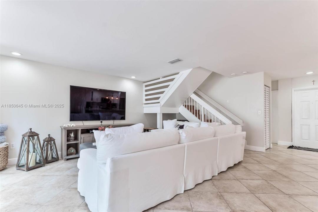 5224 NW 103rd Ave, Doral, Florida 33178, Amerika Birleşik Devletleri