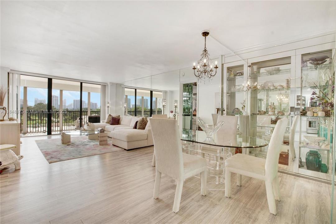 20301 W Country Club Drive 526, Aventura, Floride 33180, États-Unis