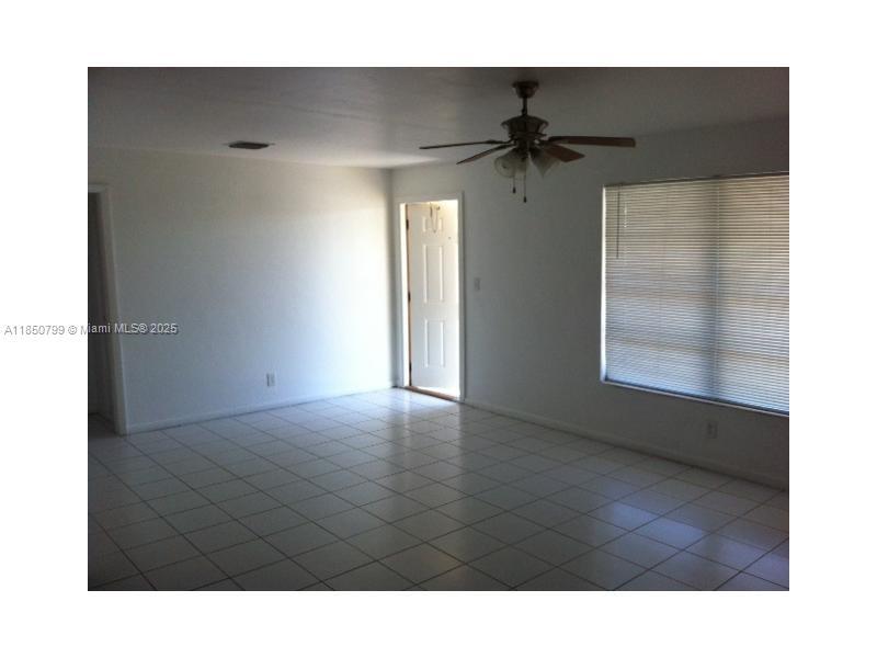 331 Silver Beach Rd 331, Lake Park, Florida 33403