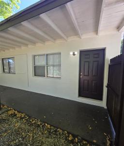 3981 SW 12th Pl 1, Fort Lauderdale, Florida 33312, USA