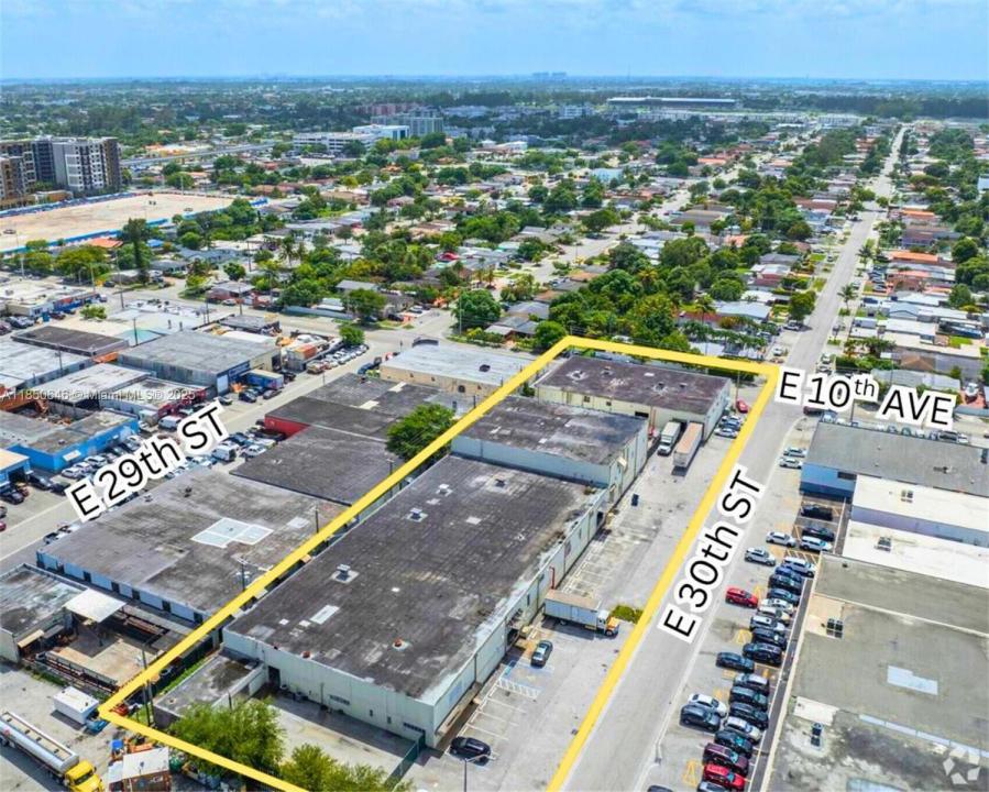 1030 E 30th St 2, Hialeah, Flórida 33013, Estados Unidos