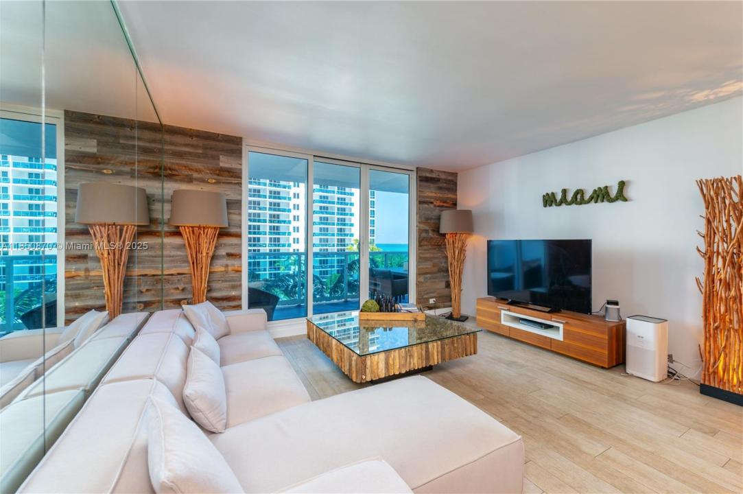 2301 Collins Ave 716, Miami Beach, Florida 33139