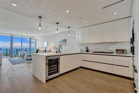 1116 N Ocean Blvd 403, Pompano Beach, Florida 33062, USA