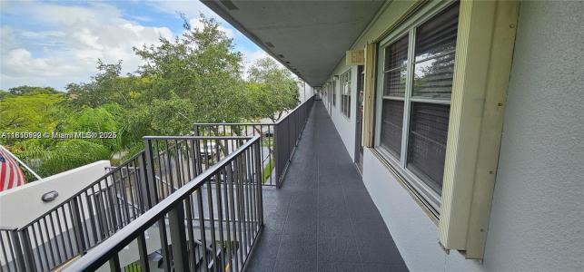 251 SW 132 Way 417H, Pembroke Pines, Florida 33027, USA