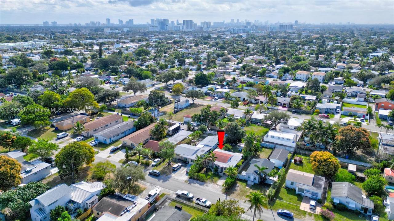 2326 Harding St, Hollywood, Florida 33020