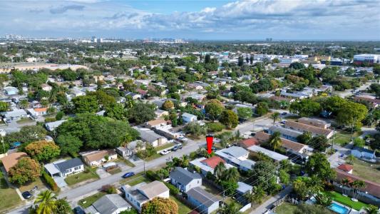 2326 Harding St, Hollywood, Florida 33020, USA