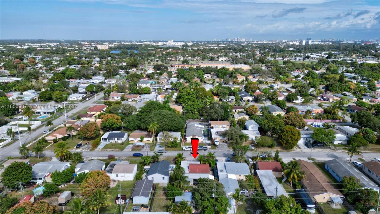 2326 Harding St, Hollywood, Florida 33020