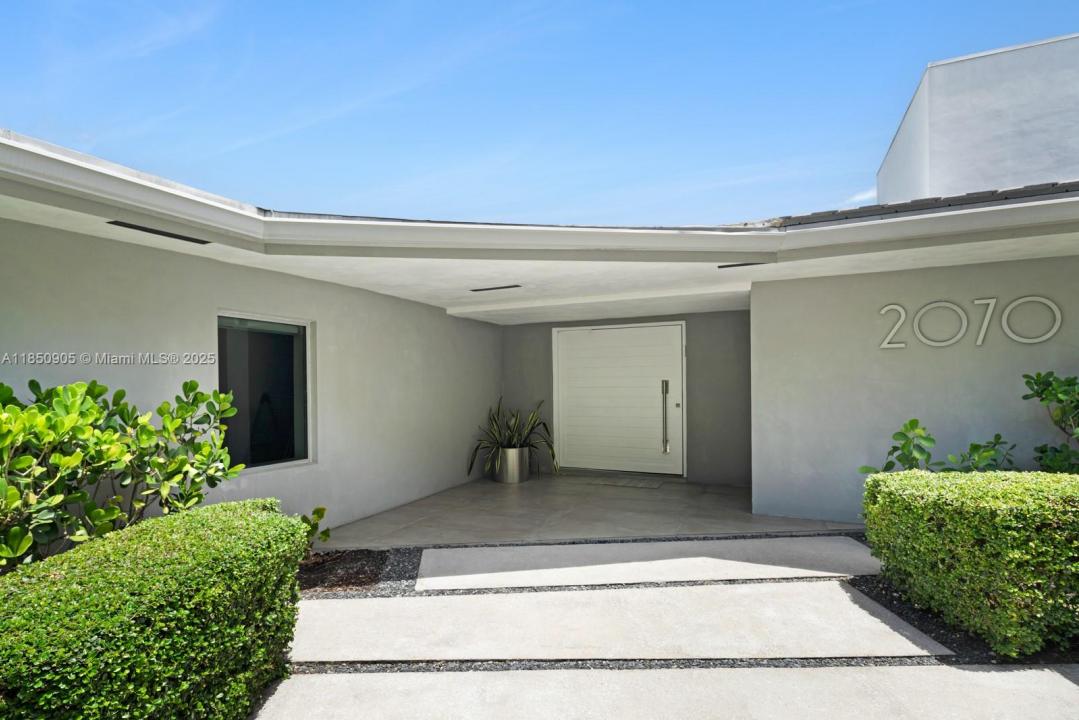 2070 NE 194th Ter, North Miami Beach, フロリダ 33179, アメリカ合衆国