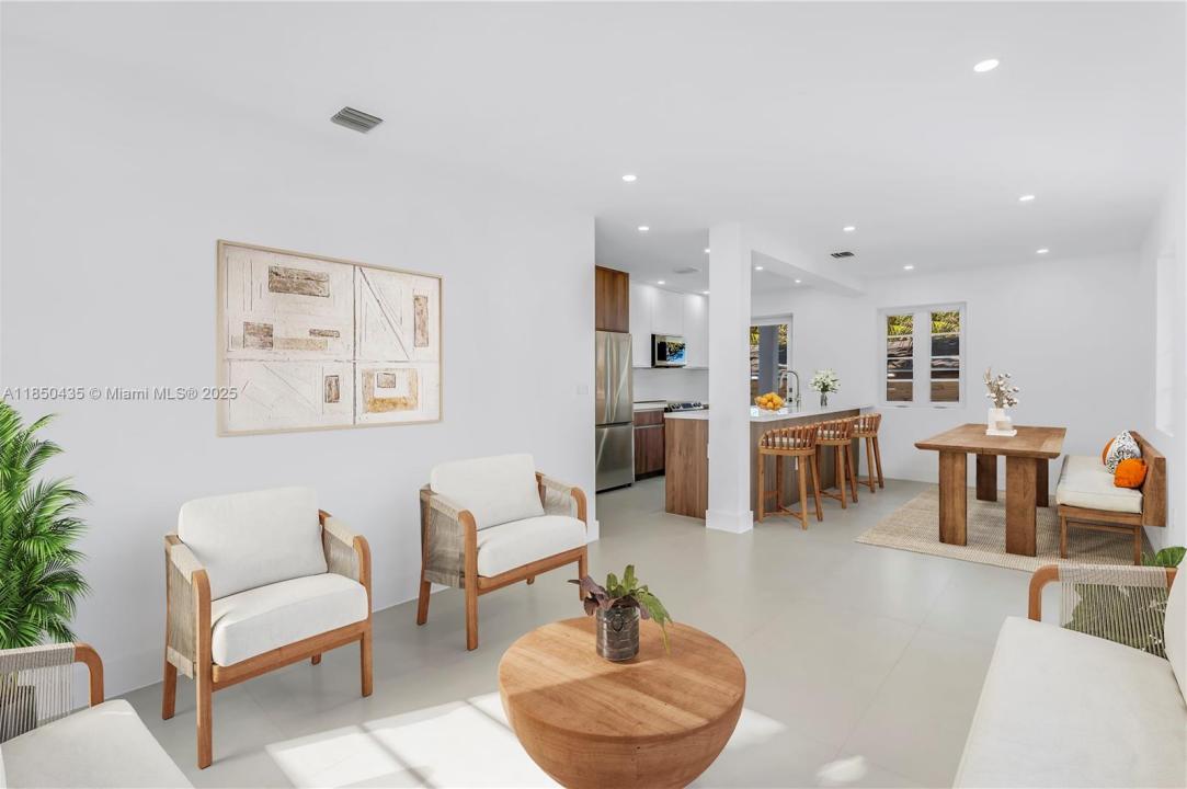524 NE 65th St 2, Miami, Florida 33138, Stati Uniti