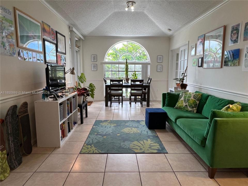 1280 S Alhambra Cir 2413, Coral Gables, Florida 33146, Estados Unidos