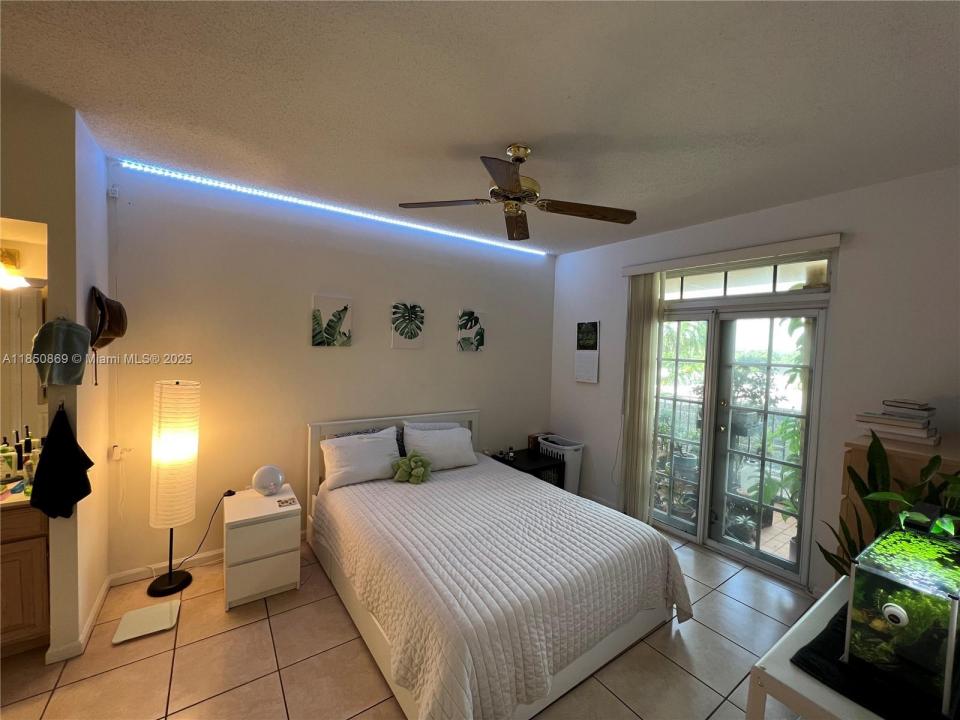 1280 S Alhambra Cir 2413, Coral Gables, Florida 33146, Estados Unidos