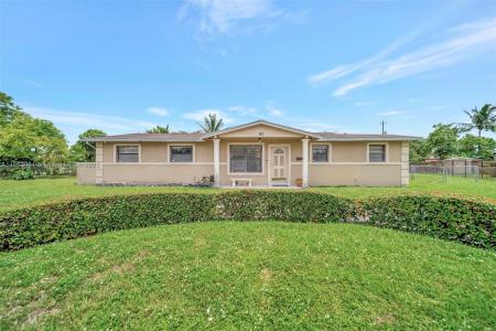 100 NW 208th St, Miami Gardens, Florida 33169, USA
