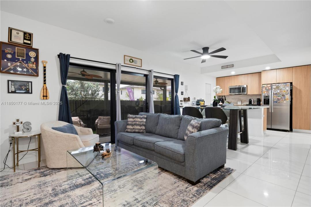 214 NW 13th Ct, Florida City, Florida 33034, Estados Unidos