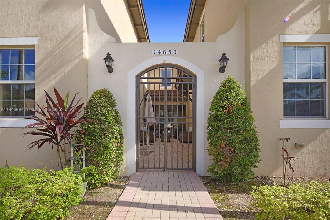 14650 SW 15th St, Pembroke Pines, Florida 33027, Estados Unidos