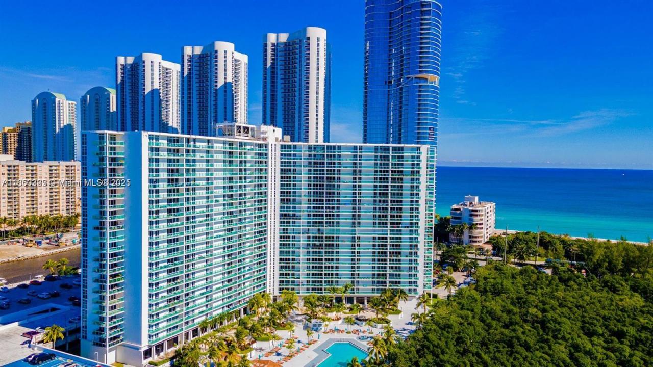 100 Bayview Dr 224, Sunny Isles Beach, Florida 33160, Stati Uniti
