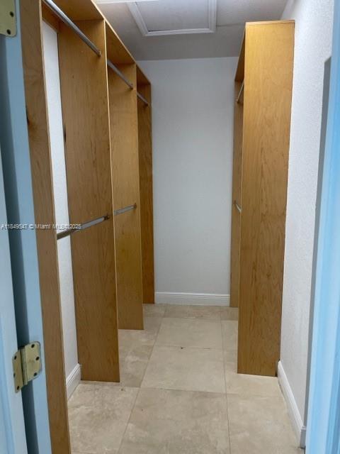 3348 SW 25th St 3348, Miami, Флорида 33133, Соединенные Штаты