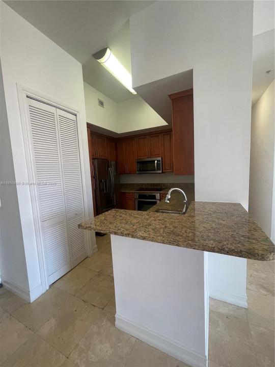 1805 Ponce De Leon Blvd 633, Coral Gables, Флорида 33134, Соединенные Штаты