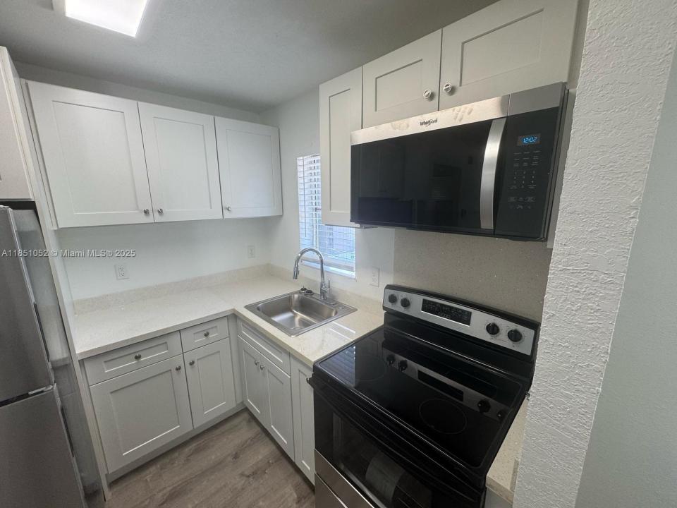 2910 Pierce St 210, Hollywood, 佛罗里达州 33020, 美国