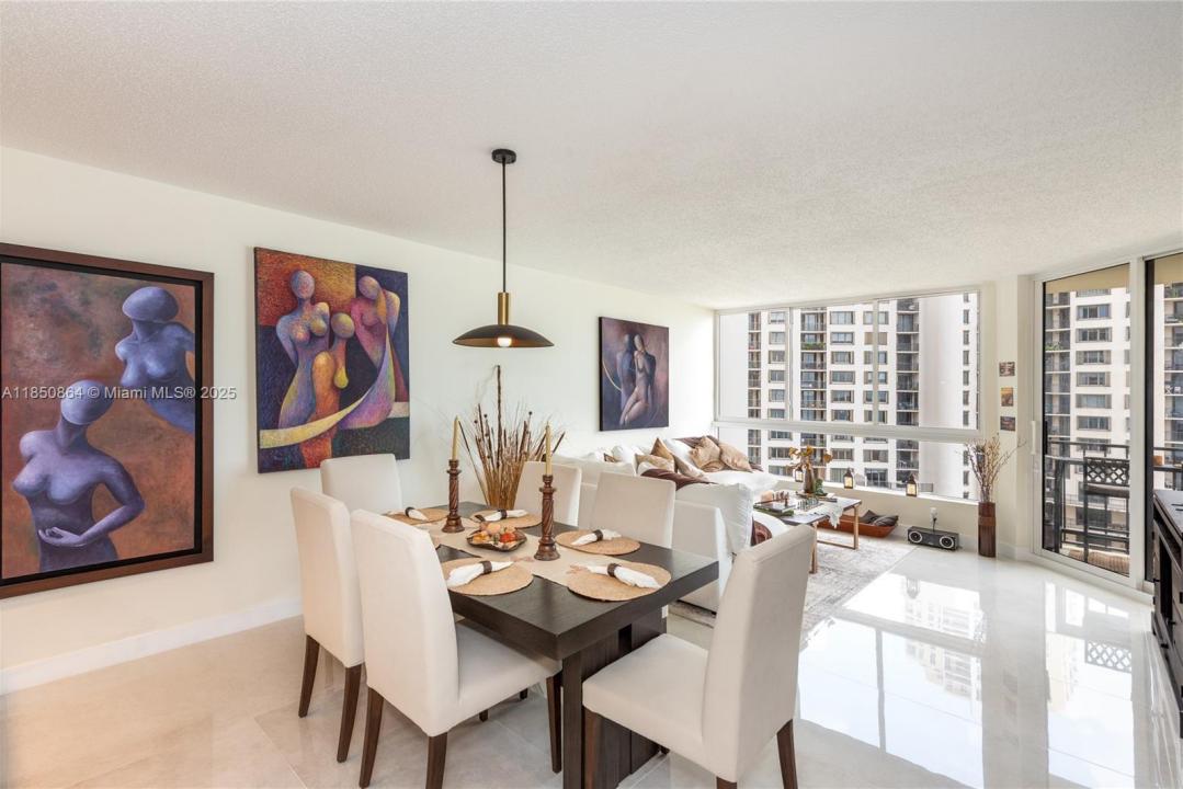 520 Brickell Key Dr A1102, Miami, Флорида 33131, Соединенные Штаты
