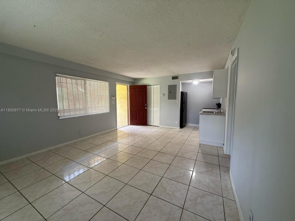 2018 NW 43rd Ter 4, Lauderhill, Florida 33313, Estados Unidos