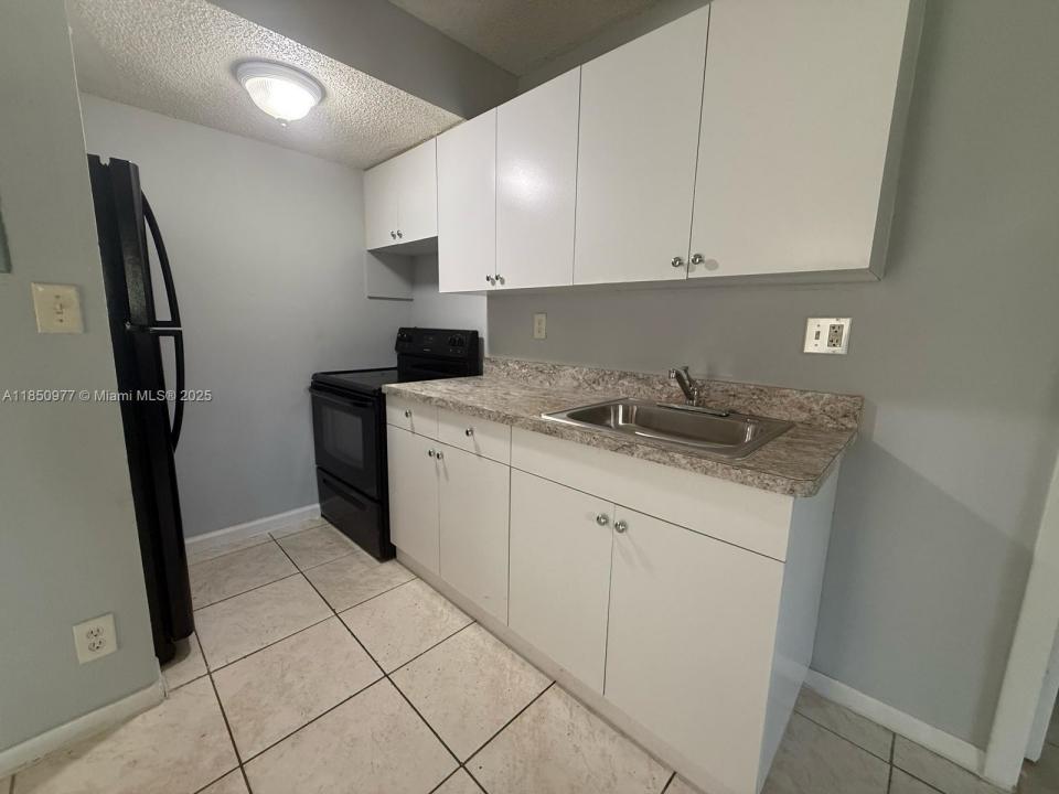 2018 NW 43rd Ter 4, Lauderhill, Florida 33313, Estados Unidos