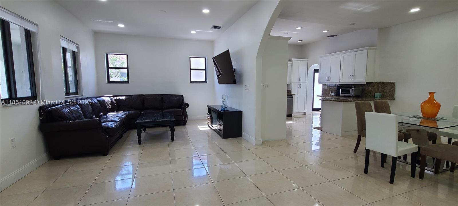 1721 SW 24th Ter, Miami, フロリダ 33145, アメリカ合衆国