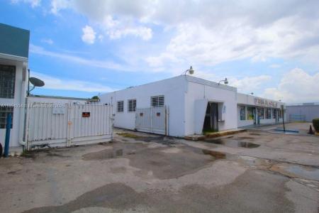 34 E 9th St, Hialeah, Florida 33010, USA