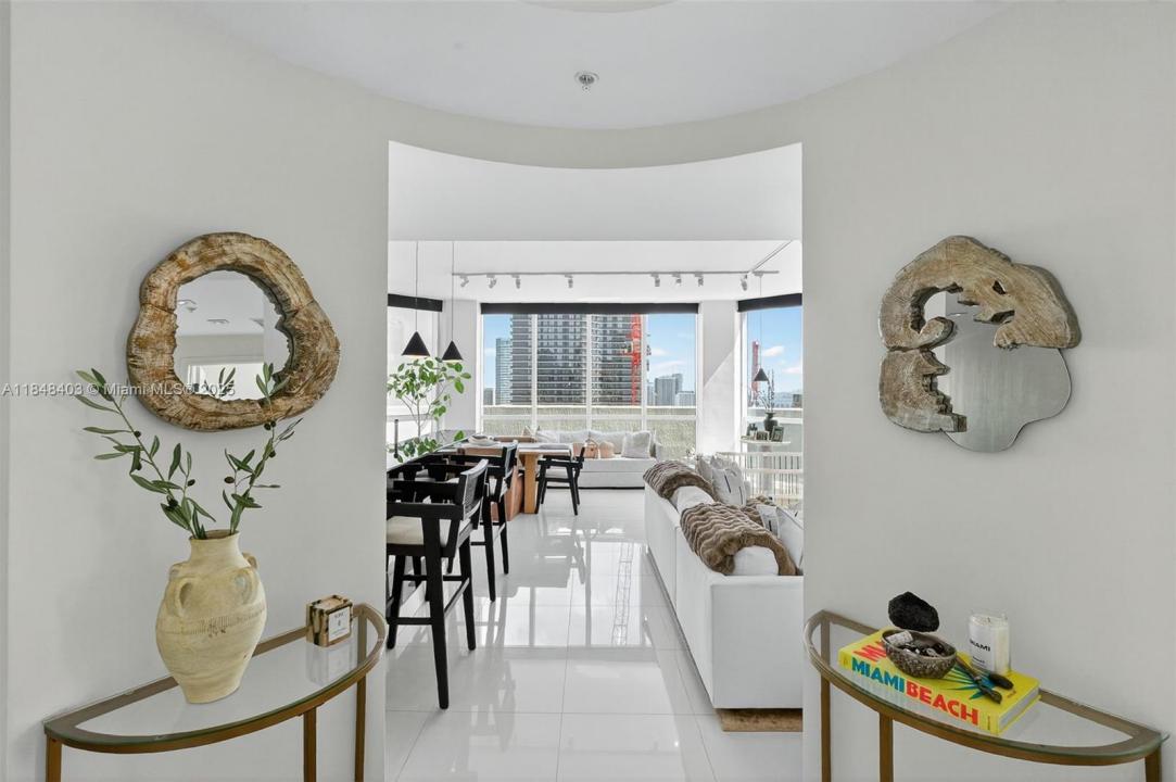 253 NE 2nd St 4003, Miami, Florida 33132