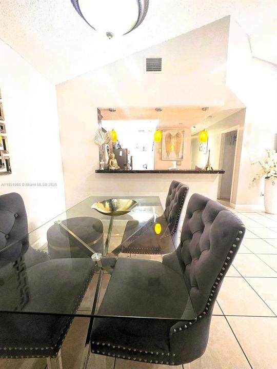 18850 NW 57th Ave 306, Hialeah, 佛羅里達州 33015, 美國
