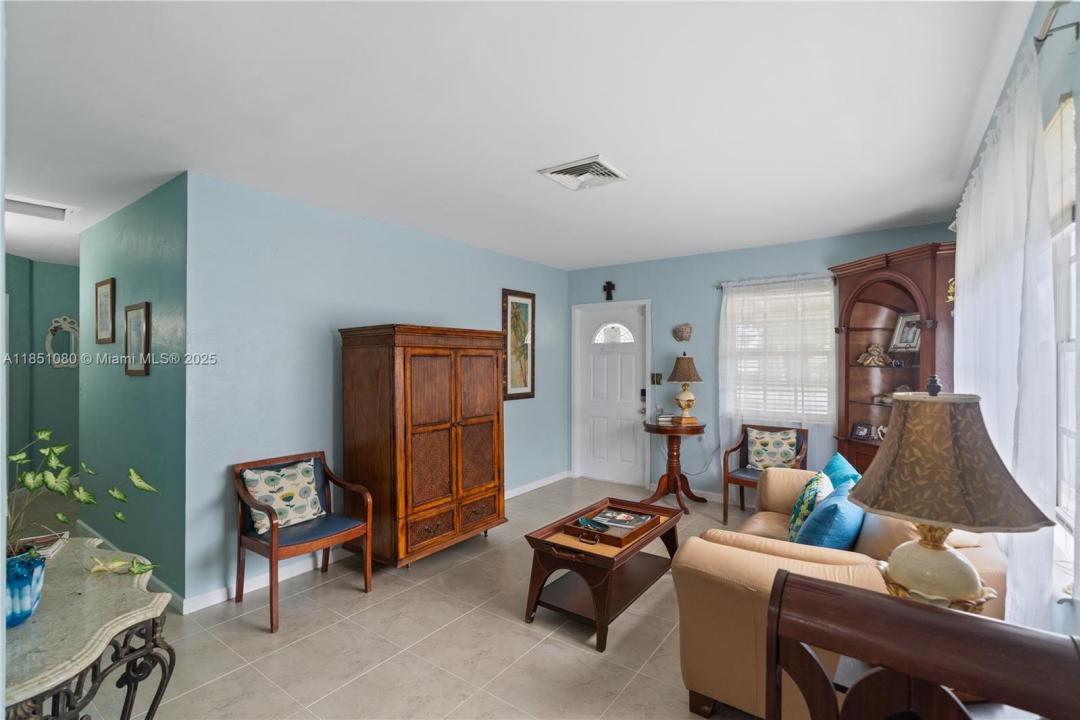 2631 Wilson St, Hollywood, Флорида 33020, Соединенные Штаты