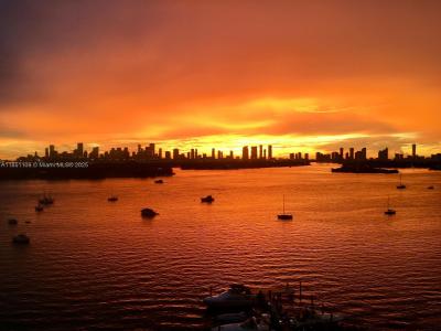 1200 West Ave 1104, Miami Beach, Florida 33139, USA