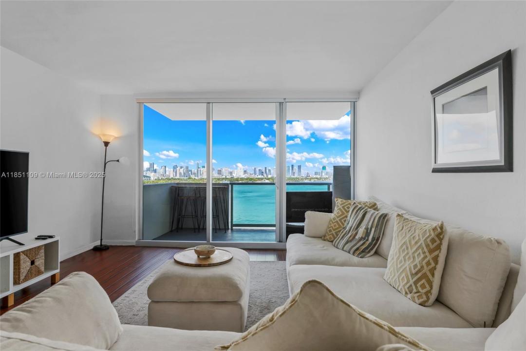 1200 West Ave 1104, Miami Beach, Florida 33139, USA