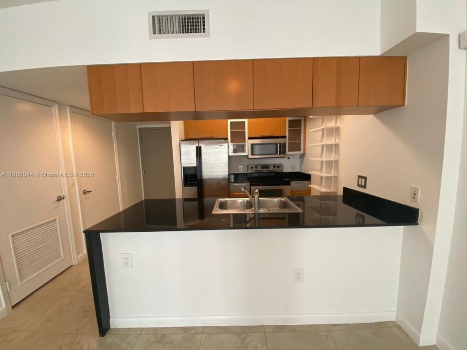 1750 N Bayshore Dr 2605, Miami, Florida 33132, Estados Unidos