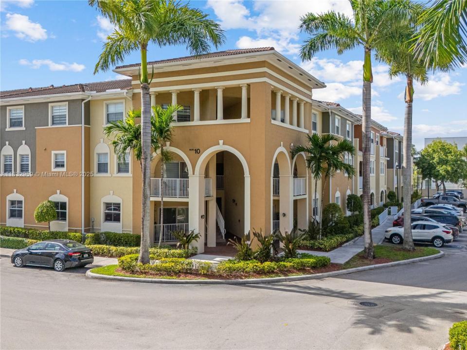 8800 NW 107th Ct 215, Doral, Florida 33178, Estados Unidos