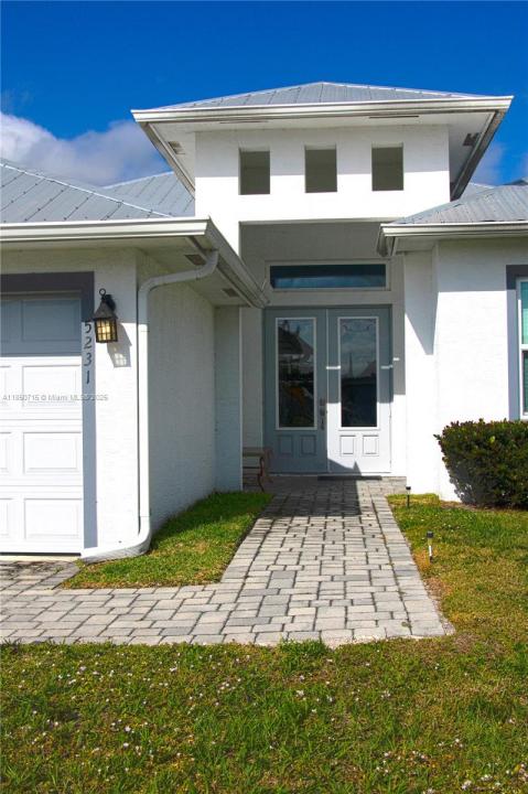 5231 NW Iredell St, Port St. Lucie, Florida 34986