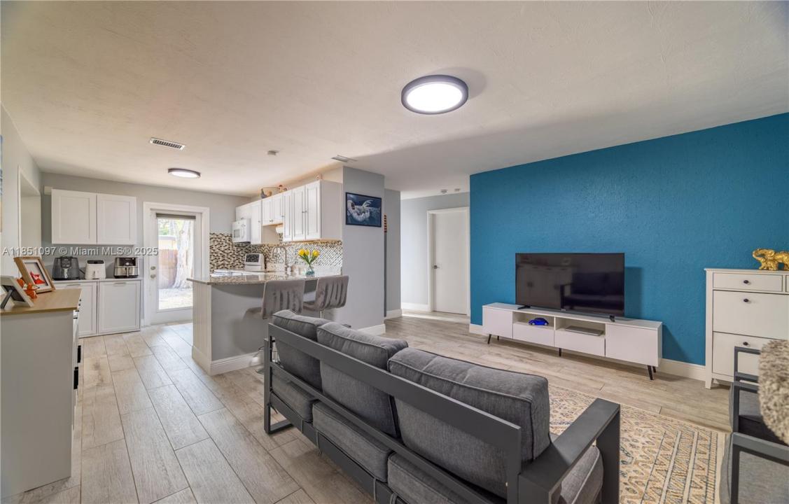2950 NE 11th Ave, Pompano Beach, Flórida 33064, Estados Unidos