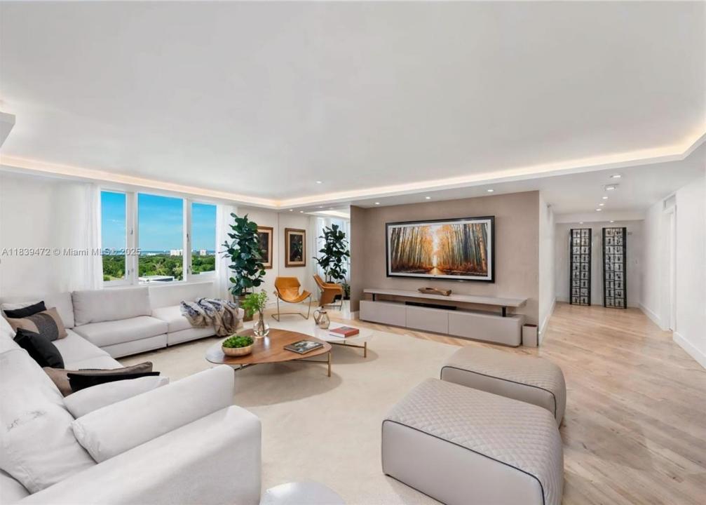 2301 Collins Ave 1432, Miami Beach, Florida 33139, USA