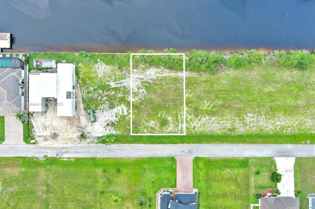 1228 NW 34th Ave, Cape Coral, Florida 33993, Amerika Birleşik Devletleri
