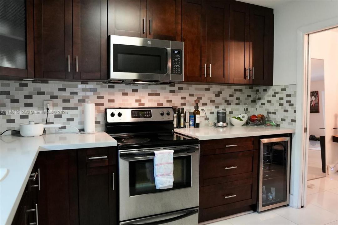 2213 NE 122nd St 2213, North Miami, 플로리다 33181, 미국