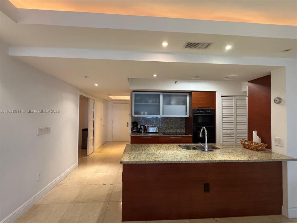 1830 S Ocean Drive 1404, Hallandale Beach, Floride 33009, États-Unis