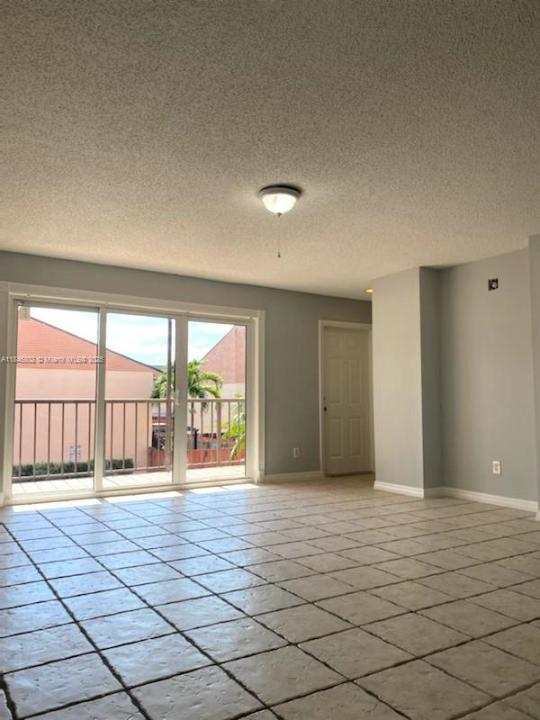 15617 SW 86th Ter 119, Miami, Flórida 33193, Estados Unidos