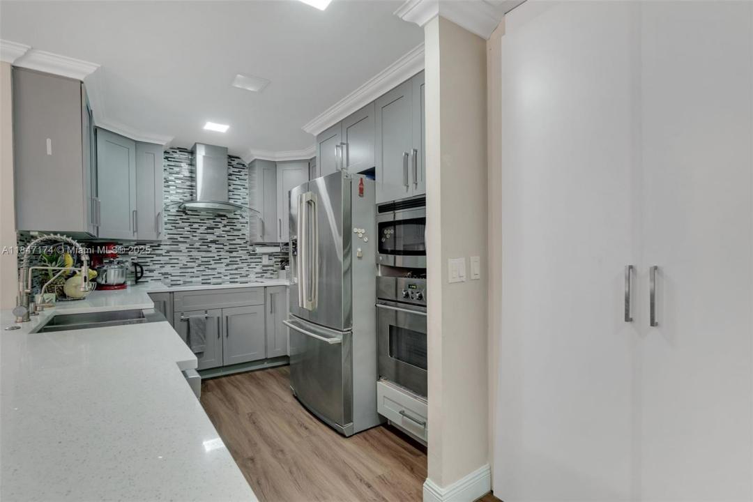 3327 Mallard Close 43, Pompano Beach, Florida 33064
